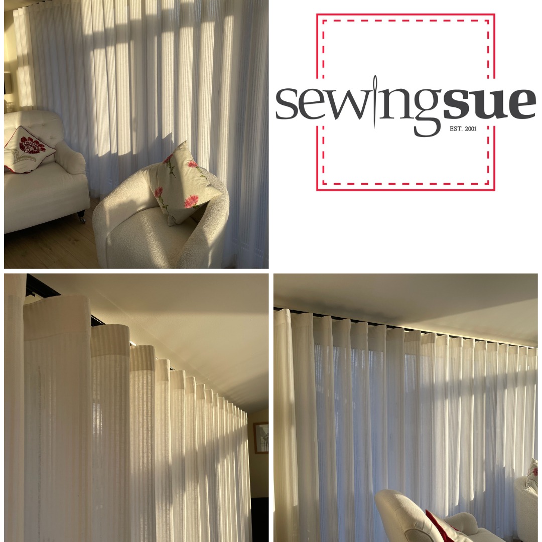 Single sheer wave curtain.
@evanstextiles hand drawn curve wave track in black
@prestigioustextiles Storm pearl sheer fabric

#sheercurtains #bespokecurtains #sewingsuehemyock #wavecurtain #blackdownhillscurtainmaker #bespokecurtainsandblinds